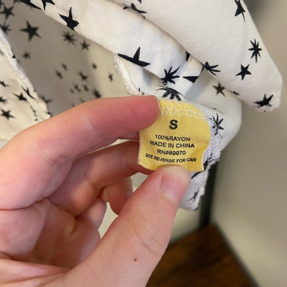 EUC‎ | Love Notes women’s buttoned blouse — small - Picture 4 of 5